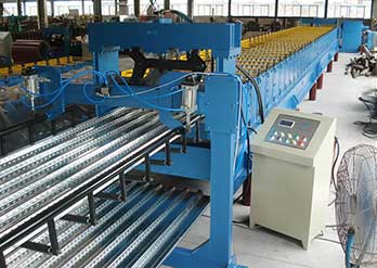Global Roll Forming Machine Market: Market Dynamics