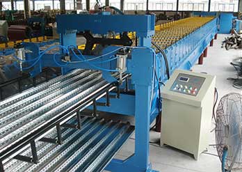 Global Roll Forming Machine Market: Market Dynamics