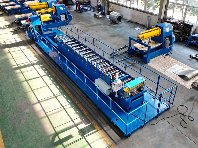 Standing Seaming Machine For High-altitude Work
